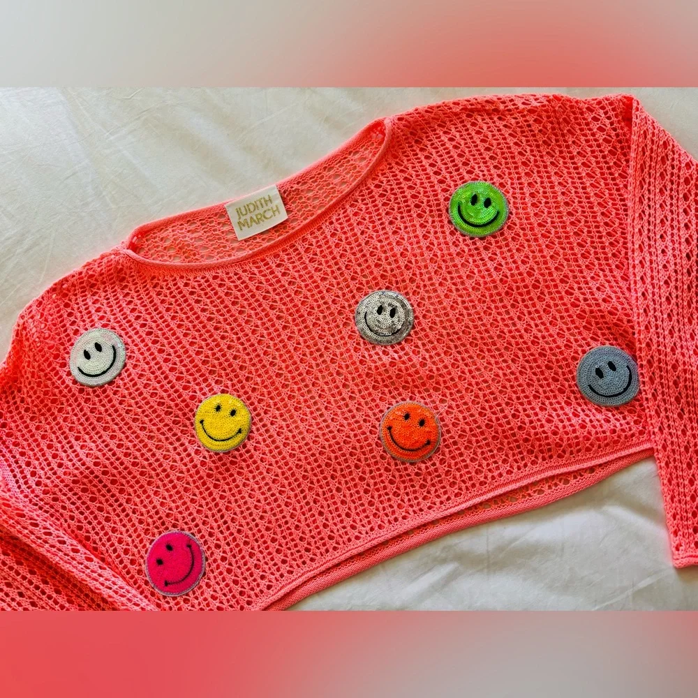 Judith March Pink Crochet Crop Top with Smiley Patches! NWT! - Picture 2 of 4